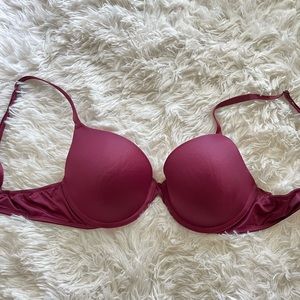 VS pink everyday t-shirt bra